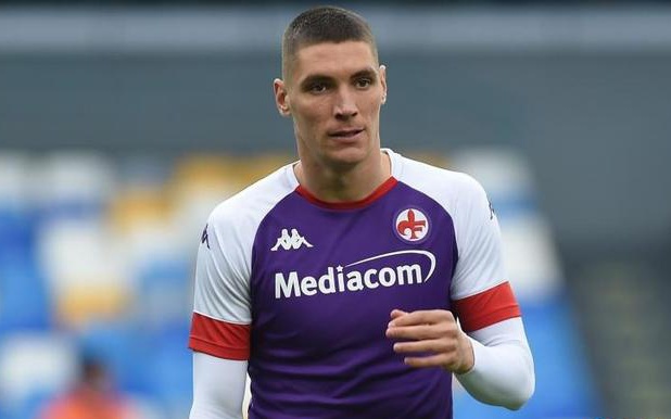 他在前两轮 他在前两轮