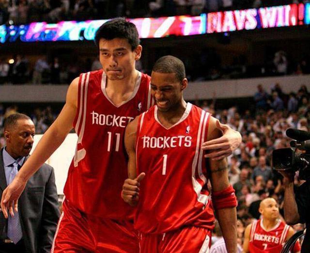 室内场地的 室内场地的